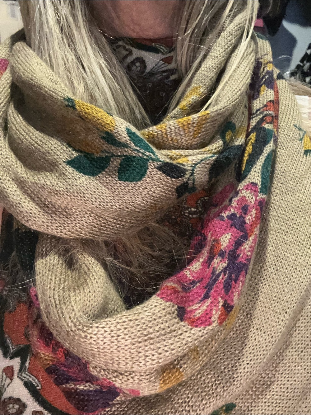 Gorgeous Vintage style infinity Floral Scarf
